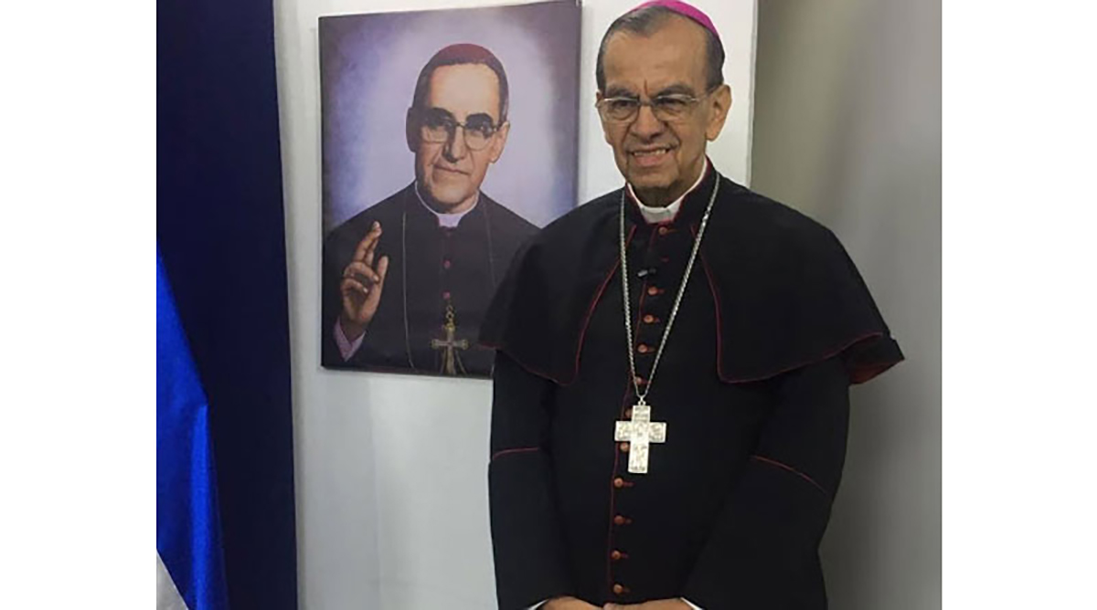 con el Cardenal Gregorio Rosa Chavez